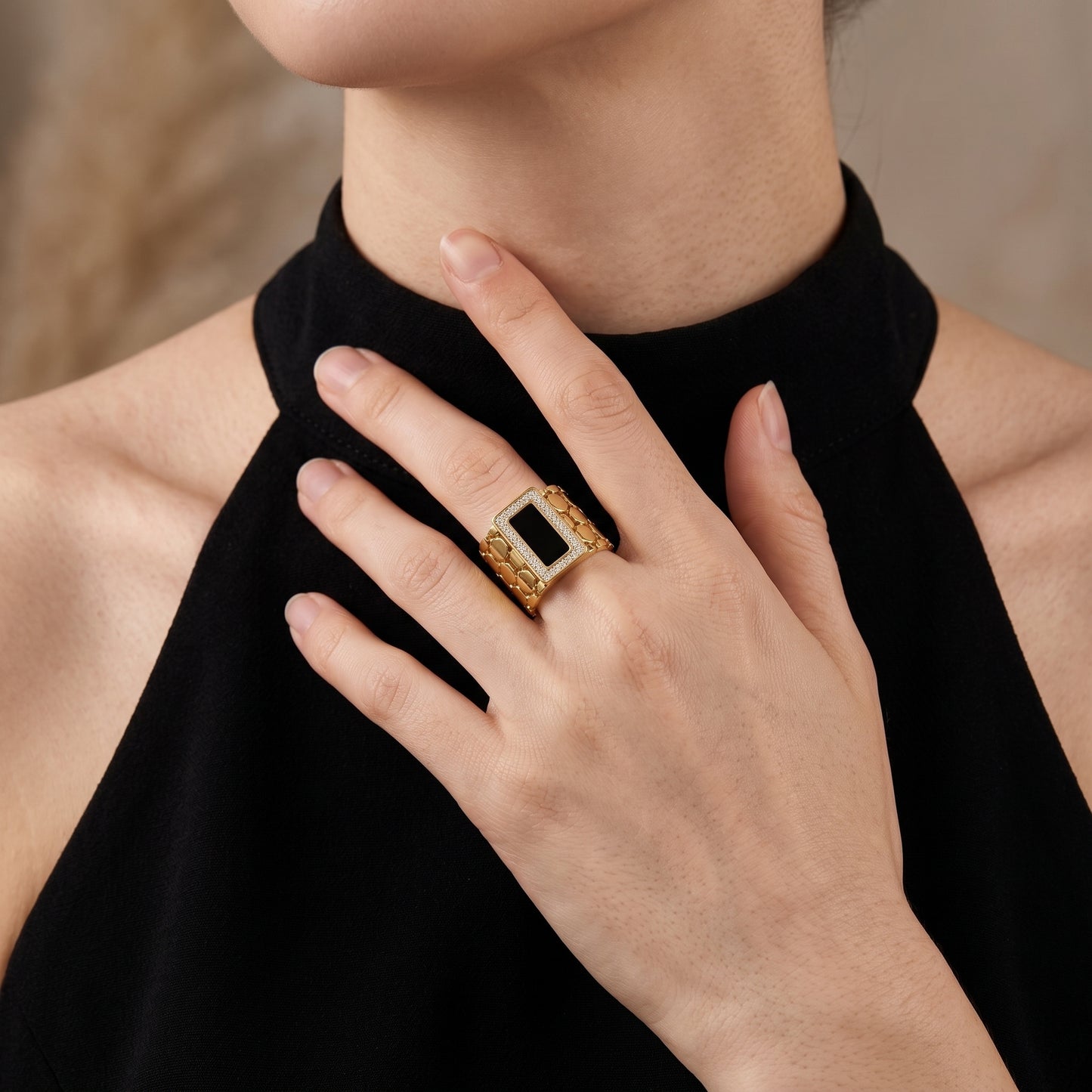 Honeycomb Black Stone Ring | Adjustable