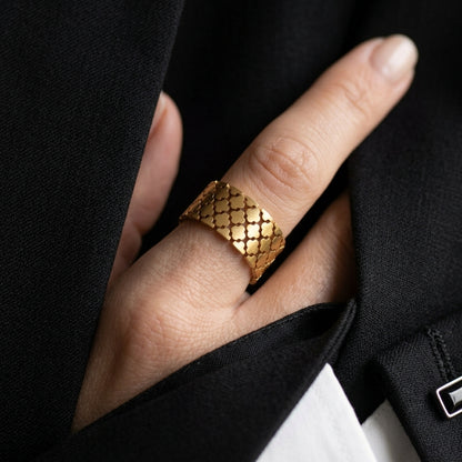 CLOVER STYLE RING