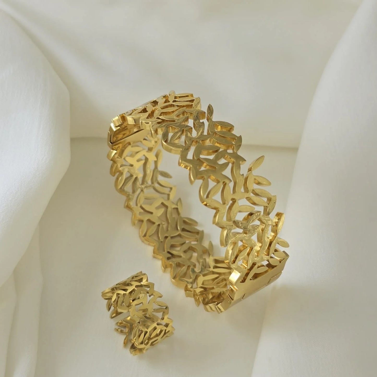 Hollow Leaf Bangle + Ring